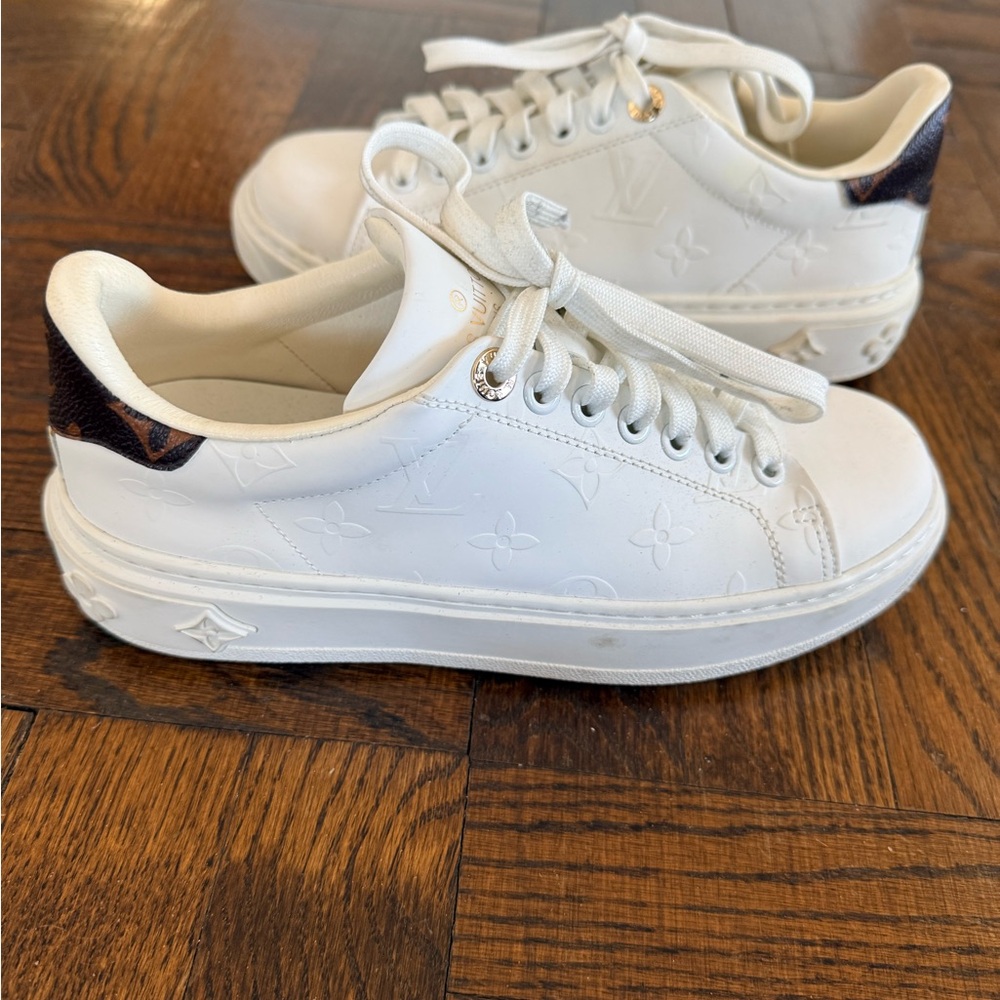 White Women's Sneakers